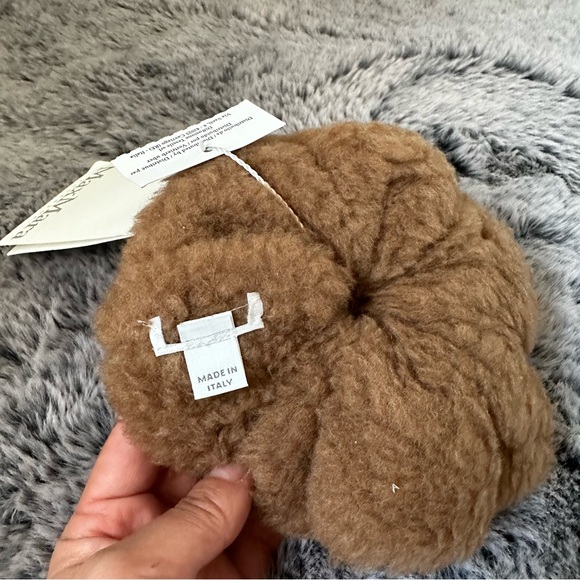 MaxMara label-cut Accessories Camel wool&Silk Blend Scrunchie.Sz: OS Fall/Winter - Picture 7 of 11